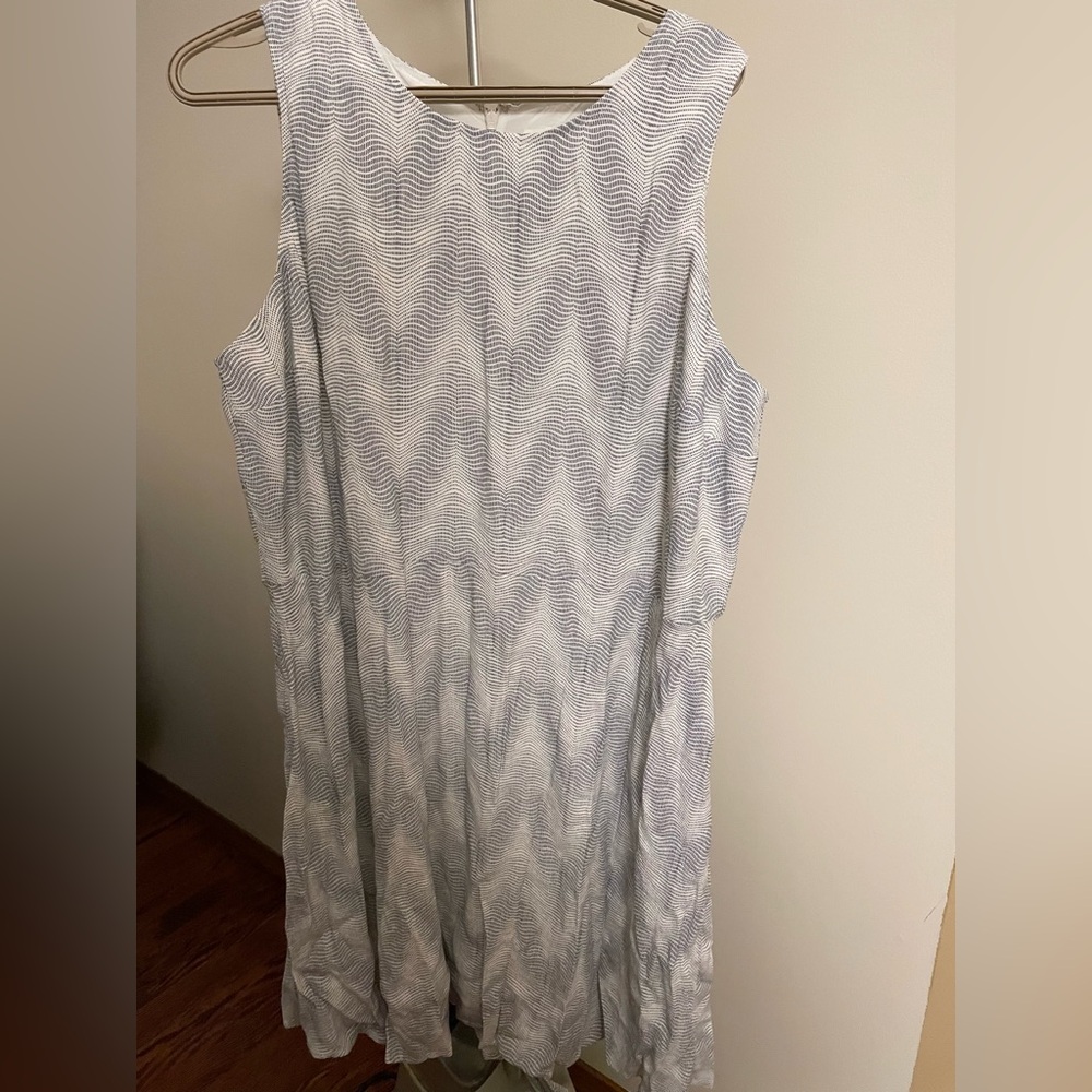 GAP Gray Wave Dress